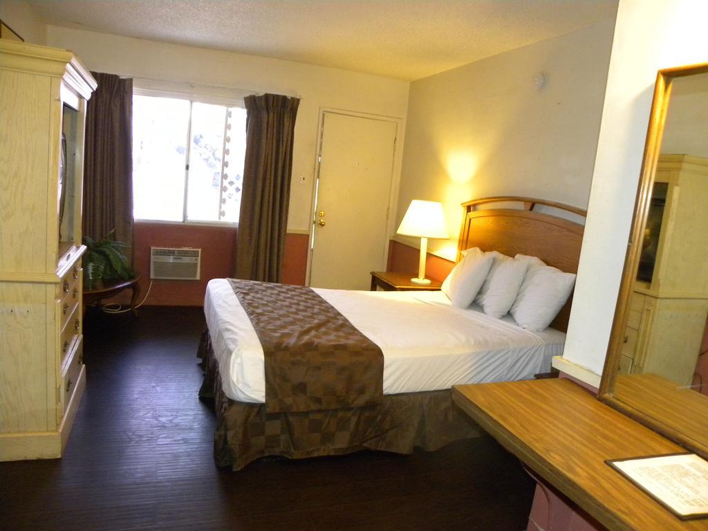 Best Motel Needles Chambre photo